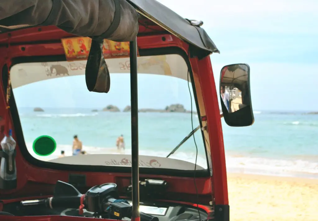 L'observation des baleines au Sri Lanka, le Tuk Tuk Trip.
