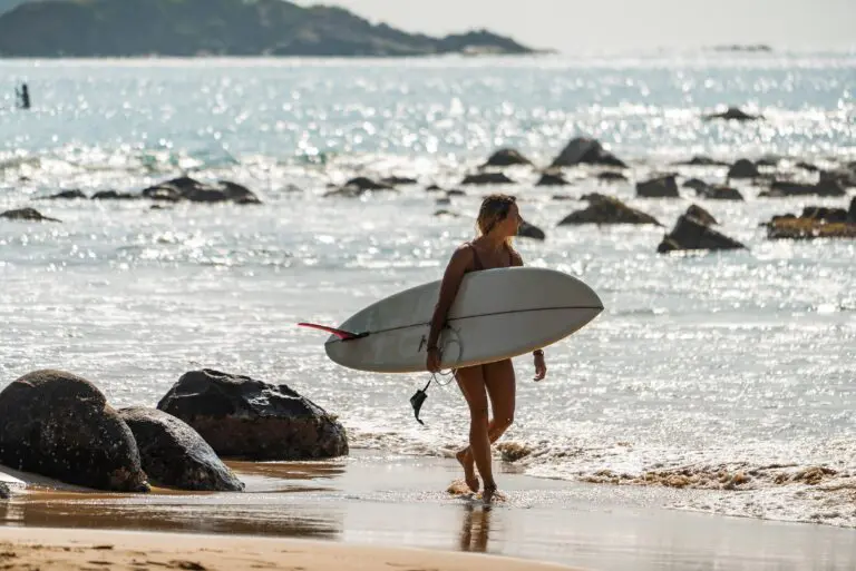 Initiation au surf au Sri Lanka, faire du surf au Sri Lanka.