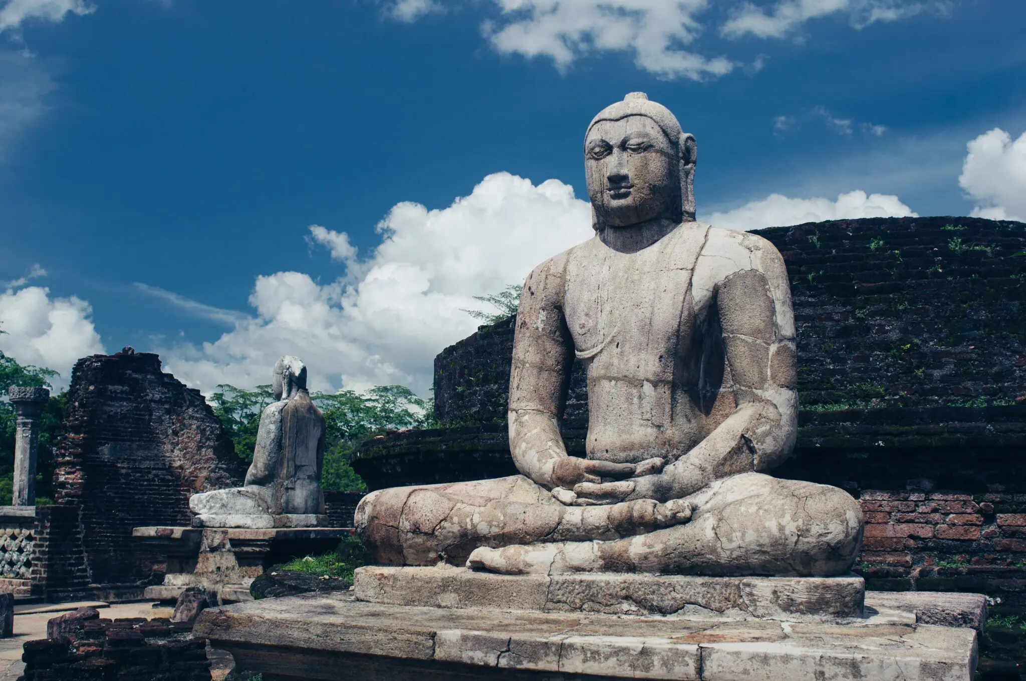 Bouddha au Sri Lanka lors d'une balade à vélo.